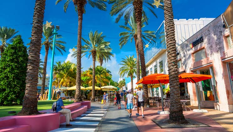 Lincoln Road vai ganhar nova cara: o impacto real para imóveis, restaurantes e hotéis